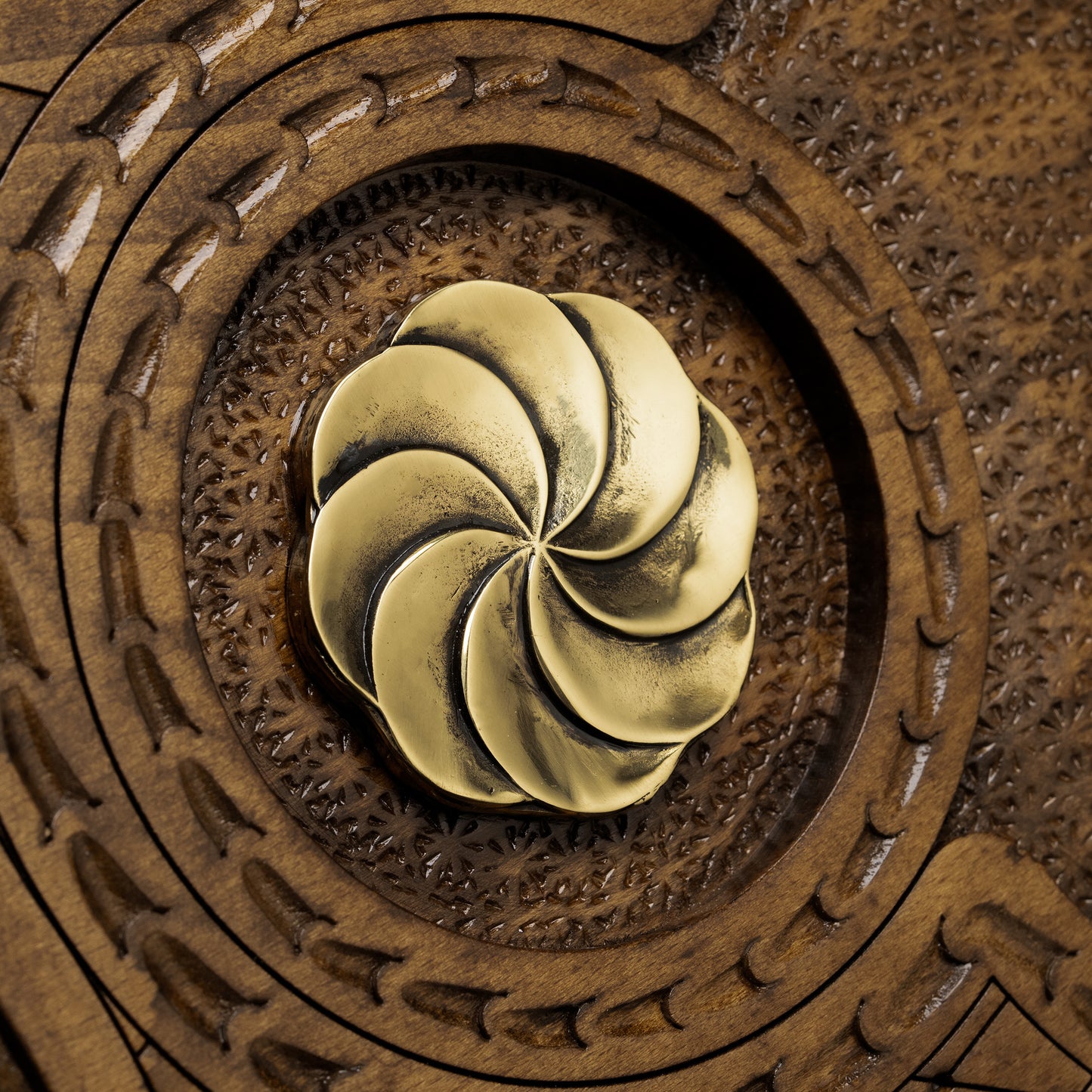 Luxury Backgammon Set – Armenian Eternity Symbol with Bronze Details - Unumperfectus