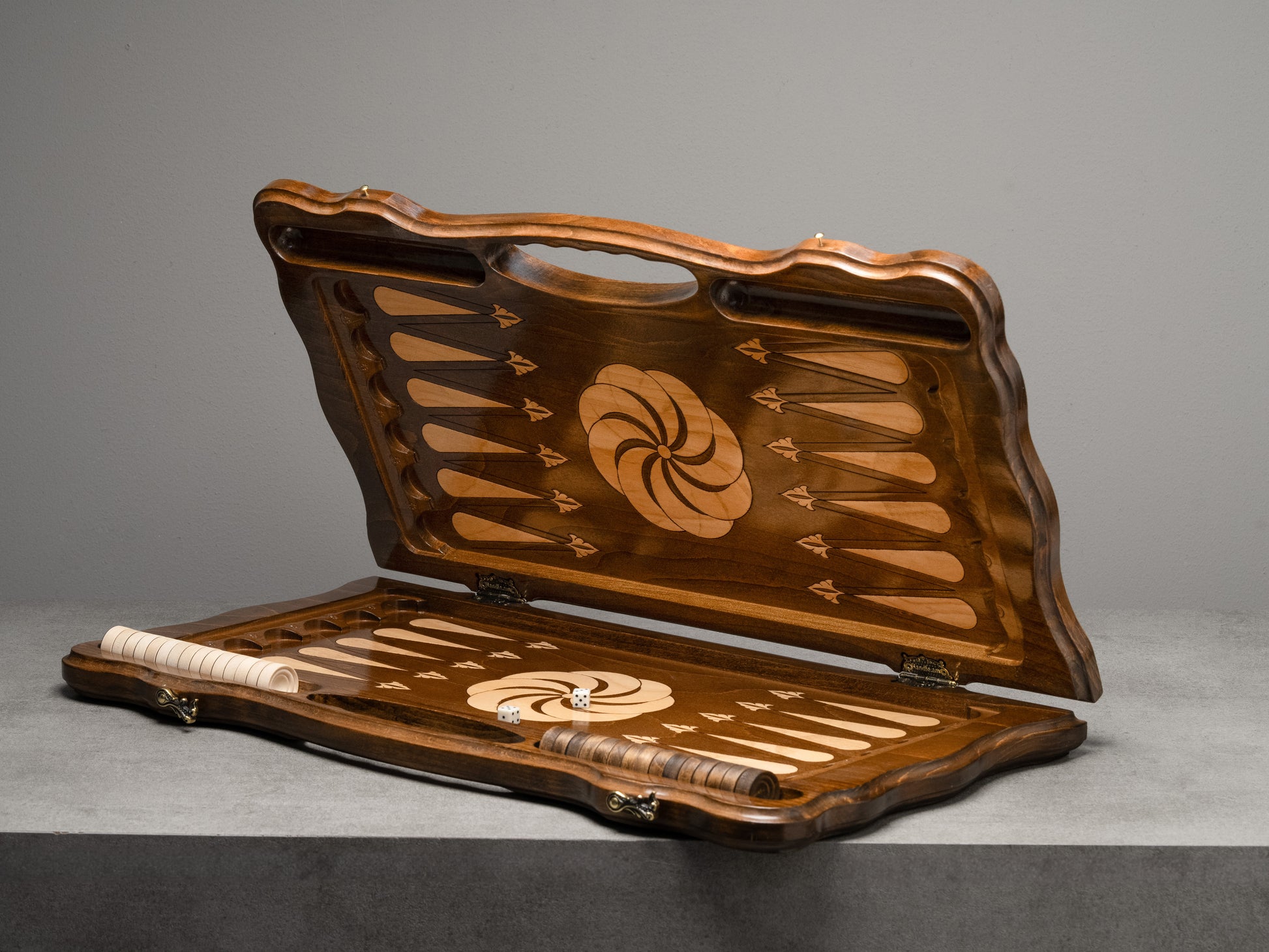 Luxury Backgammon Set – Armenian Eternity Symbol with Bronze Details - Unumperfectus